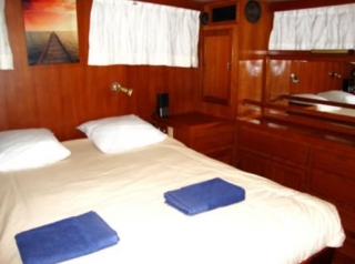 Embarcación cómoda 